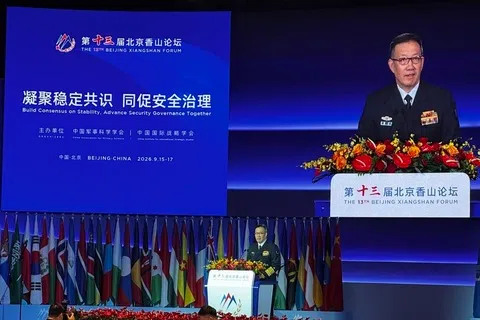 中国国防部长董军星期三（9月16日）在北京香山论坛上发表约20分钟演讲，阐述中国的安全治理观。演讲基调整体温和，未点名批评任何国家，也未提到台湾问题。（沈泽玮摄）