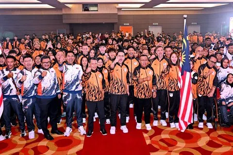 马来西亚代表团举行授旗礼后，公布了本届亚运会和亚残运会的奖牌目标。（取自马来西亚国家体育理事会Instagram）