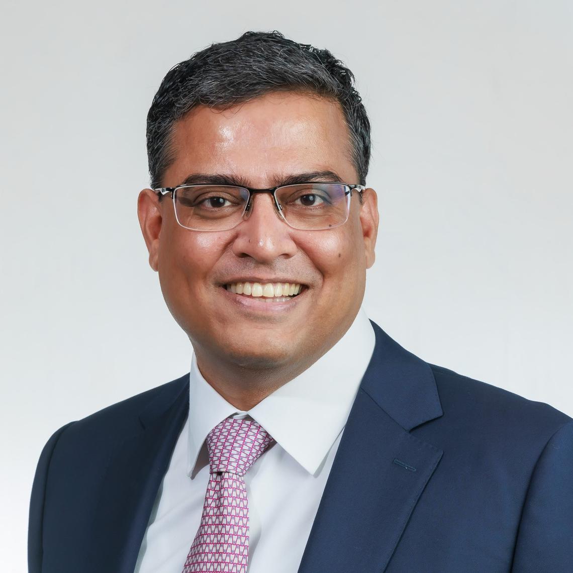 新加坡汇丰银行人力资源主管阿南德(Mukul Anand)说,银行通过员工援助计划服务供应商Workplace Options,为准备重返职场的患癌员工量身定制援助。(新加坡汇丰银行提供)