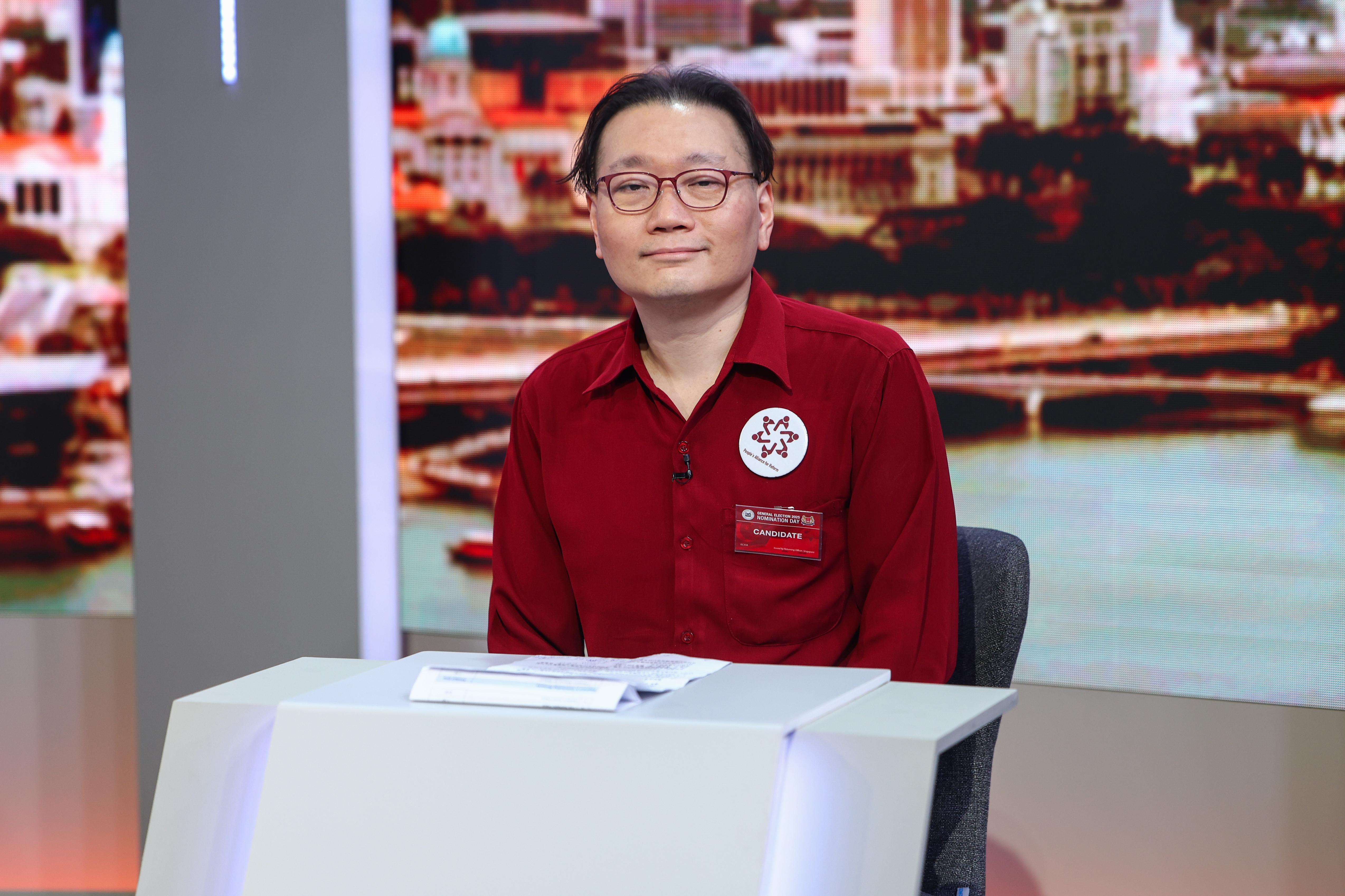 人民联盟杨厝港单选区候选人方爱民。(白艳琳摄)
