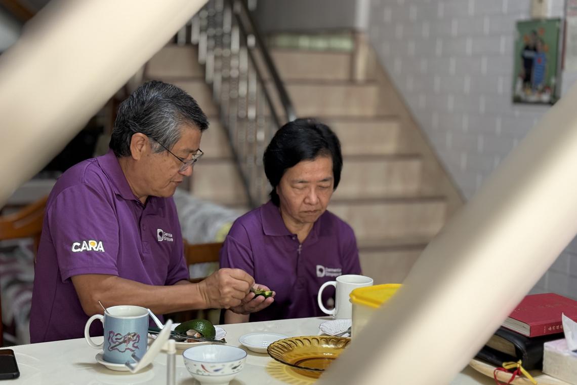 罗文有说,妻子为家庭付出很多,他有责任全力照顾她,守护她的余生。(萧康达摄)