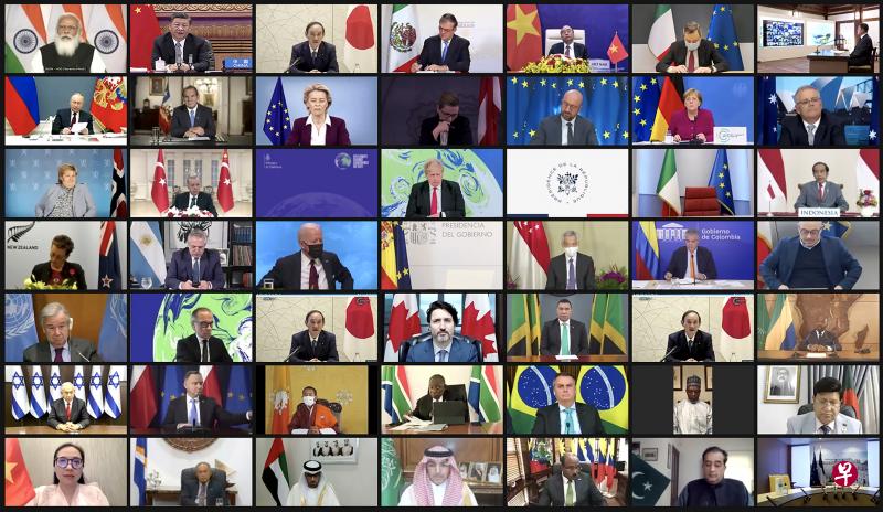 多国领袖受邀出席美国召开的网上气候峰会。第四行左起第五个框为新加坡总理李显龙。同一行左起第三个框为美国总统拜登。中国国家主席习近平在第一行左起第二个框。（新加坡总理公署提供）