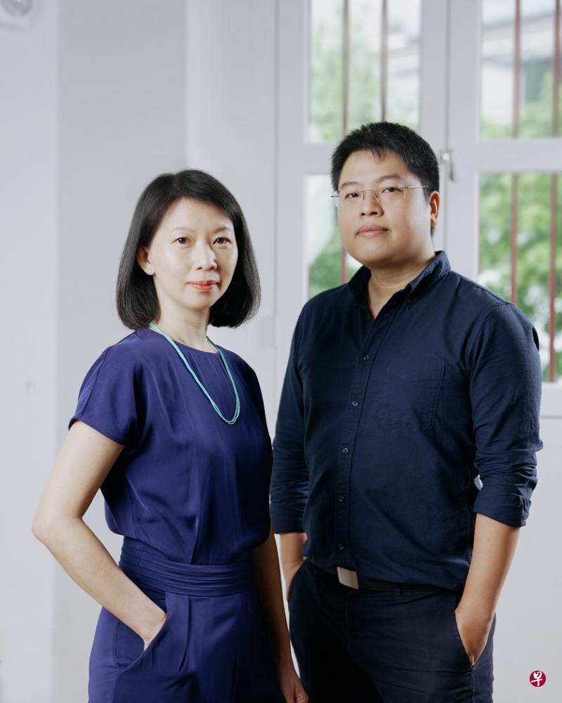 王素琴（左）和陈小东是剧艺工作坊的两张新面孔。（剧艺工作坊提供）
