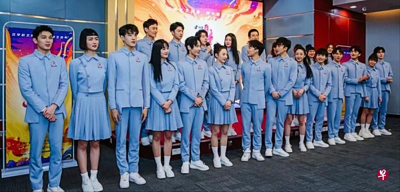央视《上线吧！华彩少年》堪称一档“全自动选秀”，播出前观众已知道有哪些选手。
