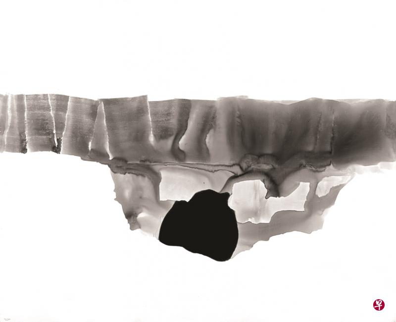 高行健画布水墨画《奇想》（2009，尺寸240乘300厘米）。（画廊提供）