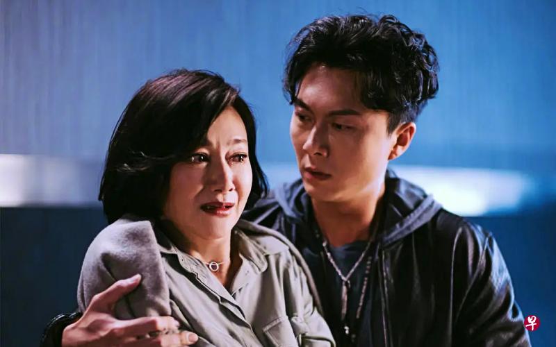 无线视帝王浩信和“双金”影后惠英红在《刑侦日记》中饰演的母子均患心理疾病。（互联网）