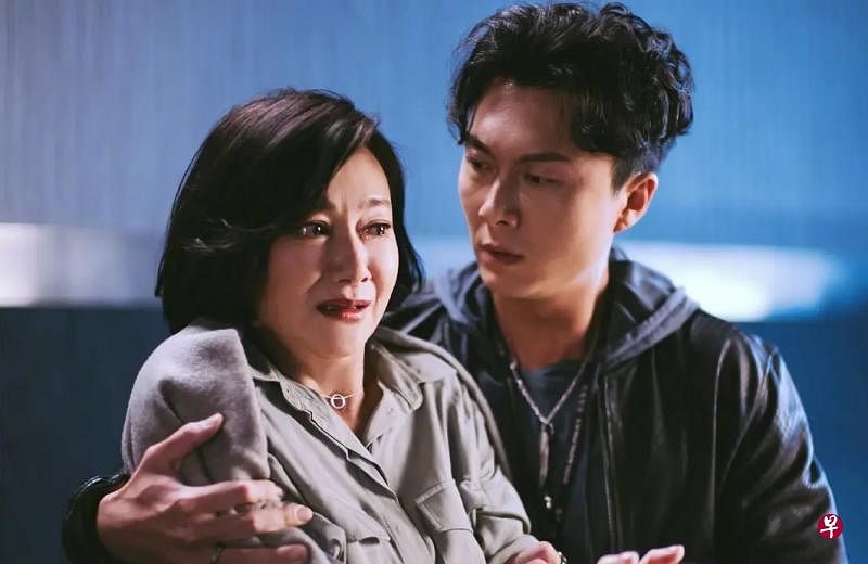 《刑侦日记》惠英红（左）、王浩信饰演的母子都有心理疾病。 