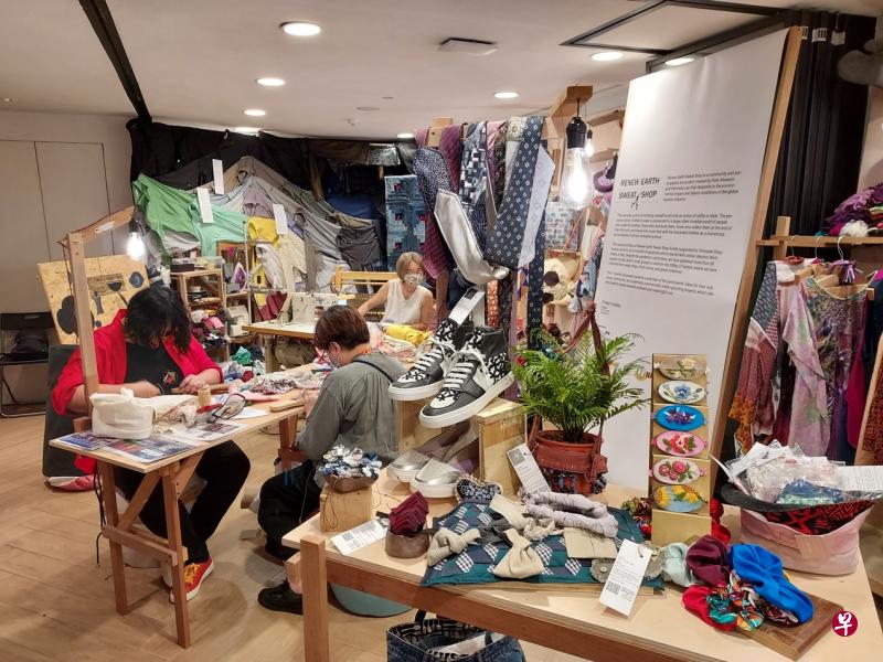 淡马锡店屋内的展览工作坊。