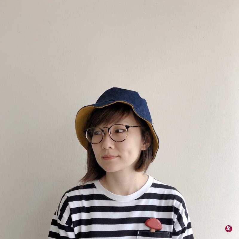黄欣妮享受放工后在家制木。