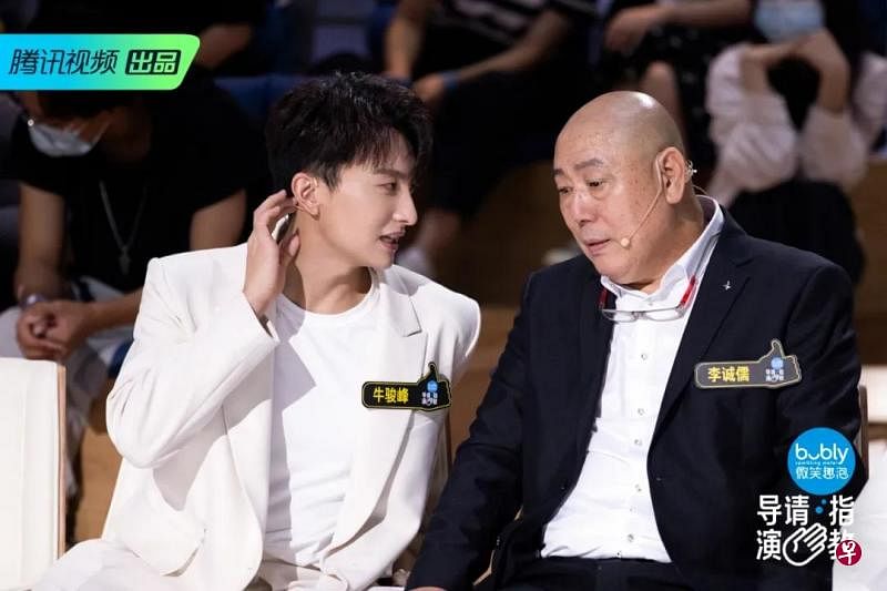 助演的资深演员李诚儒（右）在节目中贡献许多直率的金句。