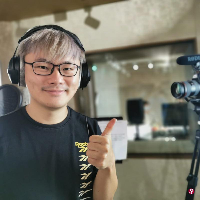 除电台本业之外，胡天培有自己的YouTube频道介绍美食。（档案照）