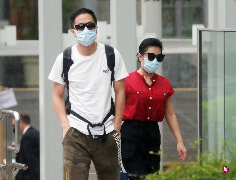 来自中国武汉的被告胡俊和妻子石莎各被判坐牢五个月及六个月，他们都表示决定上诉。（海峡时报）