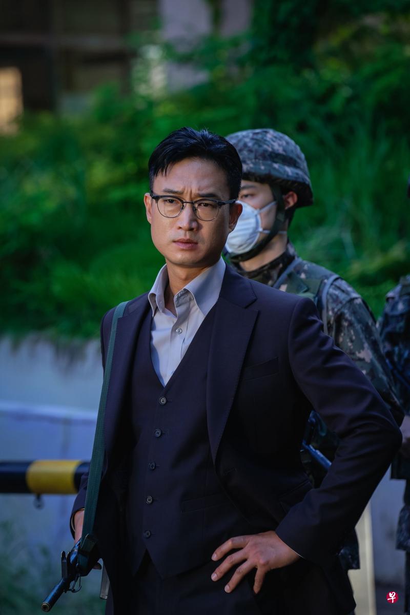 赵宇镇希望大家看这部剧时，会感悟现在的生活是多么的可贵。