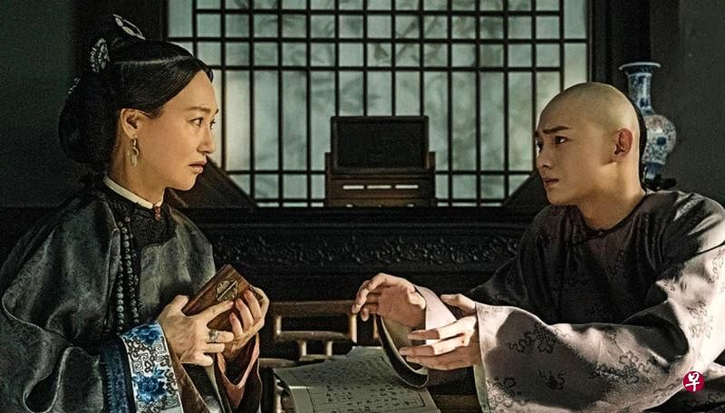 惠英红剧中溺爱儿子任如风（李逸男饰），对于屡犯错误的爱儿十分包庇。