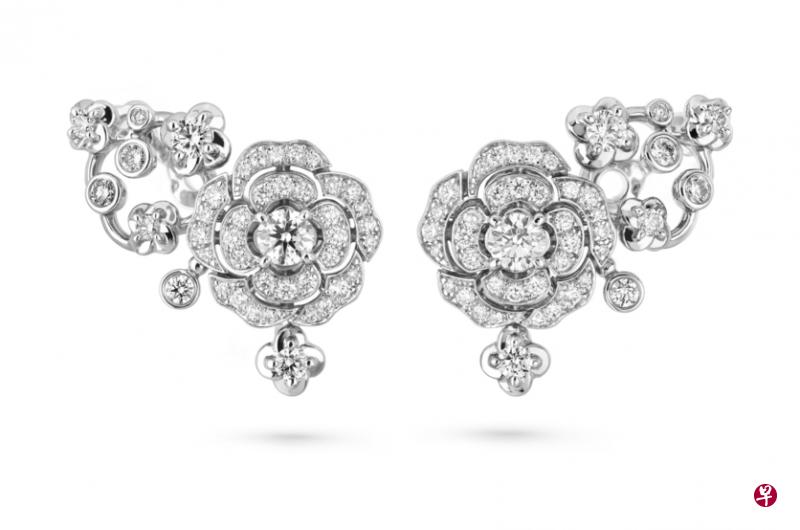 Chanel珠宝重现华丽“新公主风”。
