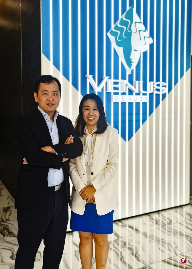 Venus Beauty创办人林福成（左）和谢毅芬是夫妻档。