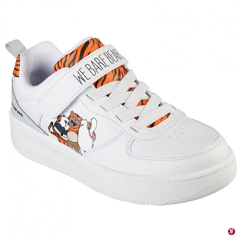 Skechers童鞋上的We Bare Bear也扮老虎拜年。