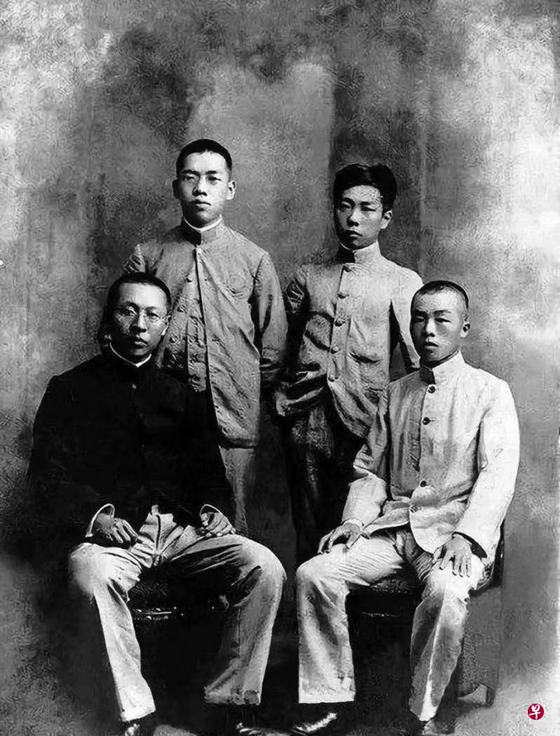 陈仪（左起）、许寿裳、鲁迅和邵文镕合影。（作者提供）