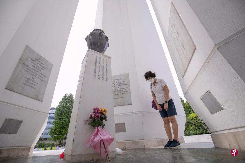 66岁的邹女士已参加至少50次二战死难者公祭，追念在日军大检证时一去不返的外祖父。（陈来福摄）