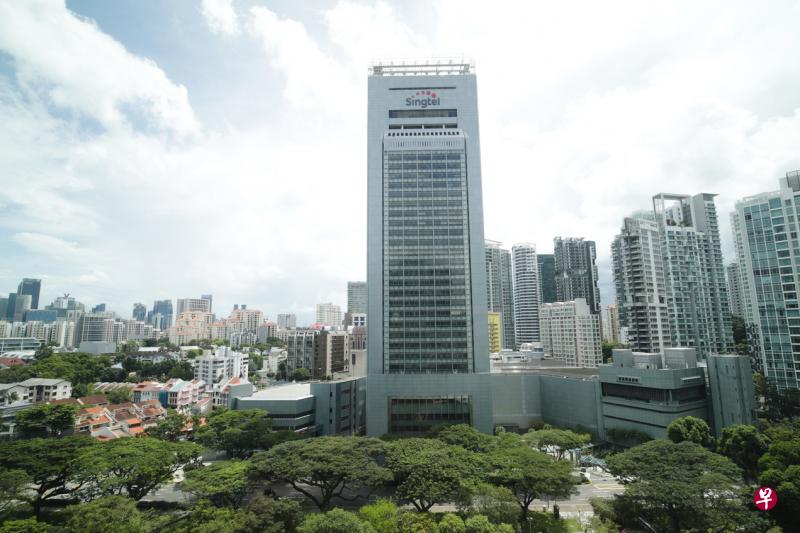 位于乌节路地带的新电信总部大厦——电信中心（Comcentre）。（蔡家增摄）