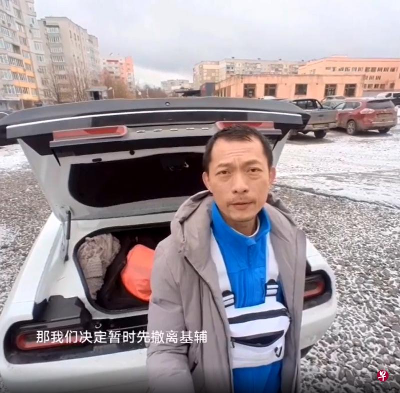 沈倾掞透露，他与家人将往西走，只能走一步算一步。他昨天继续在视频中报平安。（取自沈倾掞Instagram）