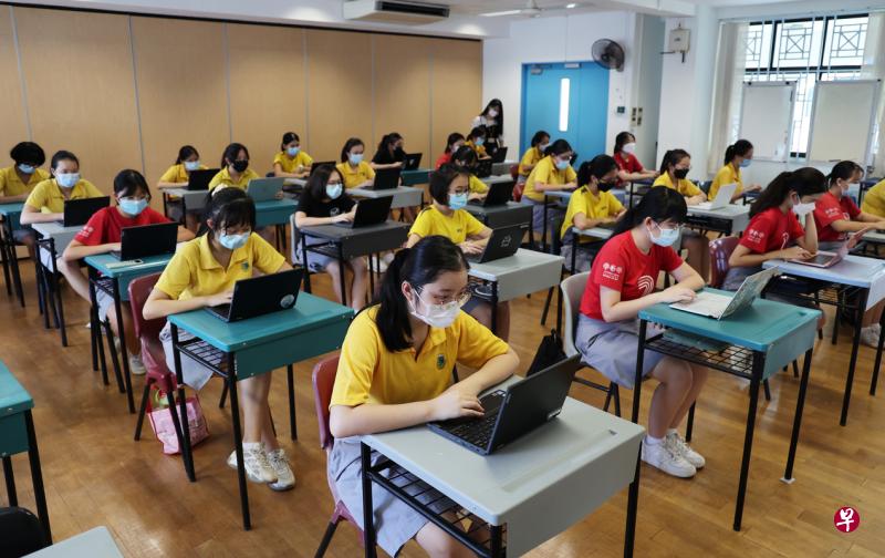 四德女中今年有155名学生参加华文大比拼，学校希望借比赛的机会，让学生多了解课本以外的华文常识，增广见闻。（王彦燕摄）