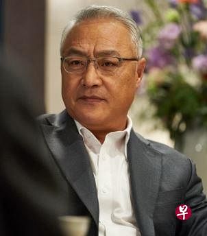 李璟荣饰演有不法行为的议员。