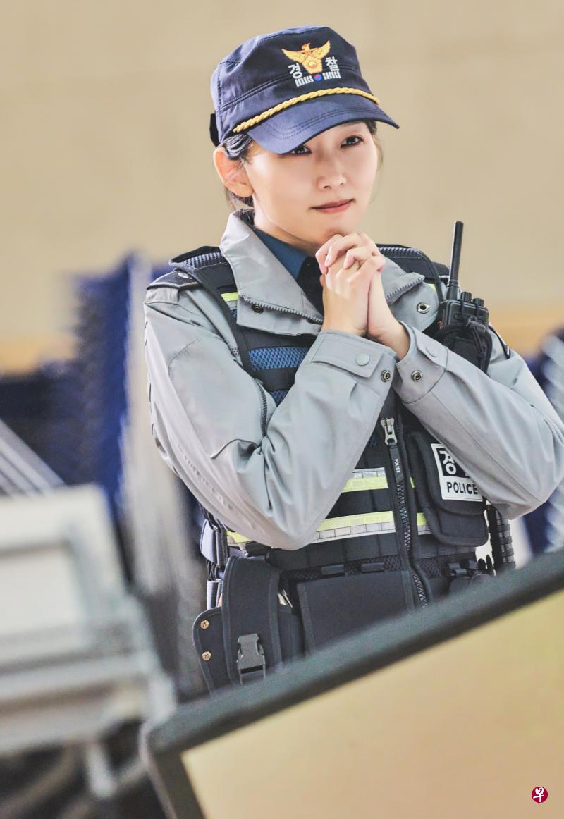 秦基周饰演热血巡警，她说和角色的融合度近乎百分百。