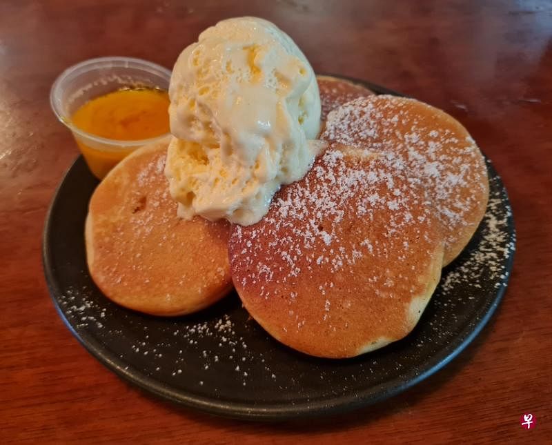咸蛋黄口味松饼宠坏了味蕾。（张莹摄）