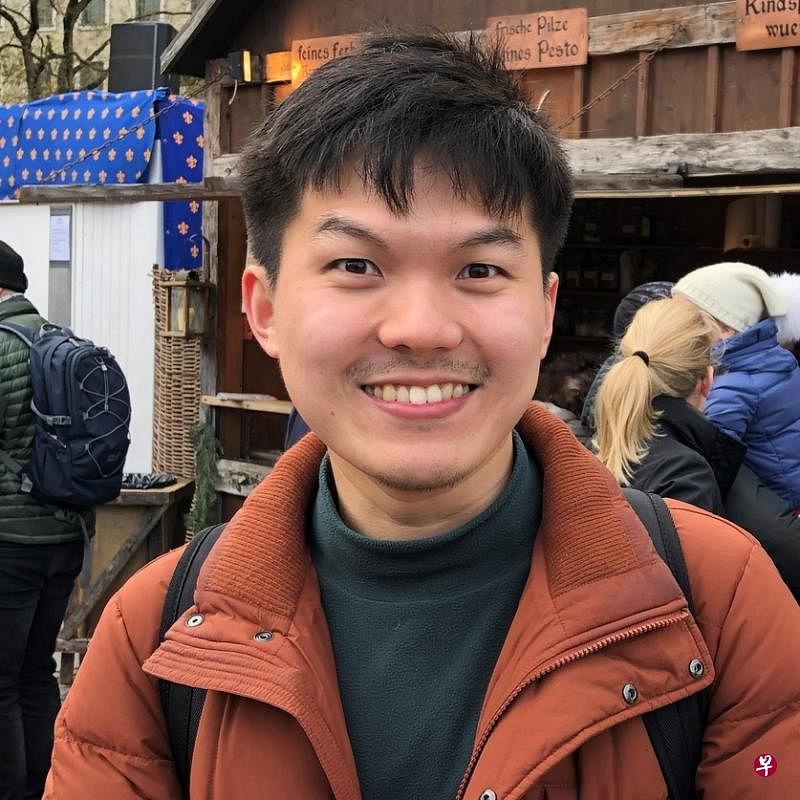 科普工作者冯俊源说，黑洞照片证明了广义相对论依然可靠，对学界打了一剂强心针。（受访者提供）