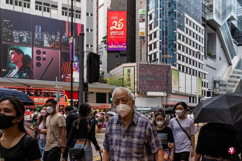 香港回归中国25周年，属于“治权”回归。“香港不是殖民地”论述观点明确，香港在英治时期充其量属于“非政治领土”，受到“殖民统治”，惟论证过程阙漏逻辑，应当强调中国一直拥有香港主权之由来，兼论与“继承国”的关系，梳理逻辑，增加说服力，说好香港故事。（彭博社）