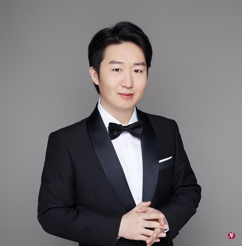 男高音庄杰将与学生携手呈献艺术歌曲音乐会。（受访者提供）