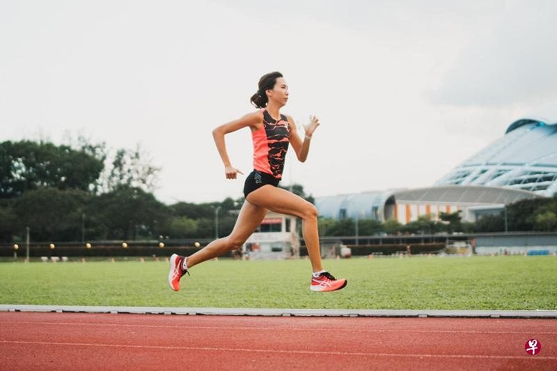 　我国30岁中长跑女将吴秋玲7月16日在比利时弗莱德斯杯（Flanders Cup）田径赛女子1500米项目上跑出4分27秒26的成绩，刷新尘封40年的全国纪录。（吴秋玲提供）