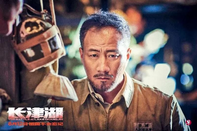 ←胡军在《长津湖》饰演老兵雷公，原先被看好入围百花奖最佳男配角。（互联网）