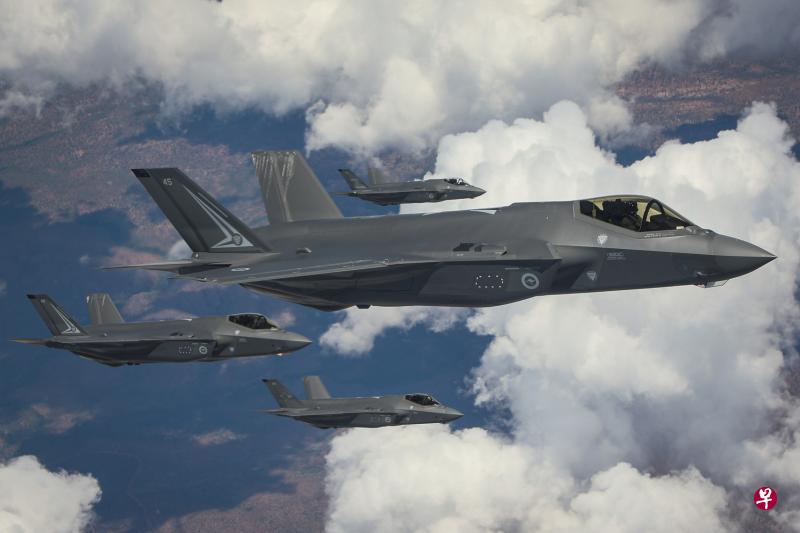 新加坡空军下一代战斗机方案办事处处长张建伟少校说，针对F-35战机的评估工作没有截止日期。（李健玮摄）