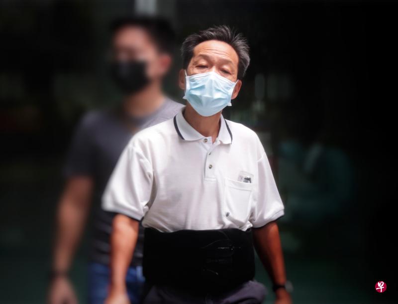 卢天勇承认一项抵触公路交通法令的控状后，被判坐牢10天和吊销各级驾照18个月。（海峡时报）