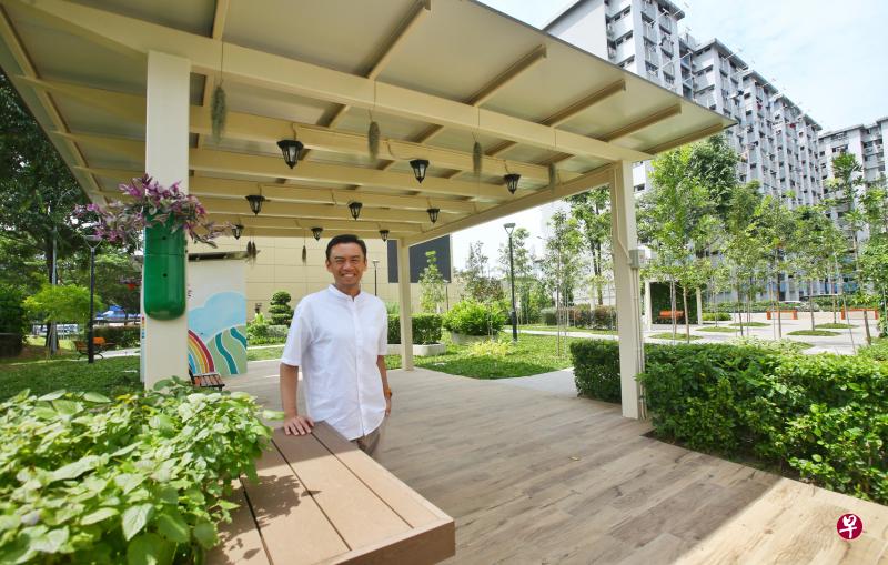 惹兰勿刹集选区议员文礼佳博士在邻里组屋区建设康疗花园，让居民有个一放松身心的好去处。康疗花园内也设有专门举办绿色活动的凉亭，让居民参与制作瓶中景工作坊等可持续发展活动。（特约陈福洲摄）