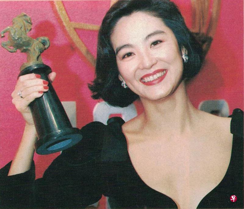 林青霞凭《滚滚红尘》获得第27届金马奖最佳女主角。
