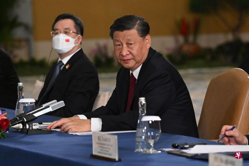 中国国家主席习近平在与美国总统拜登会晤时强调，台湾问题是中国核心利益中的核心，中美关系第一条不可逾越的红线。（法新社）