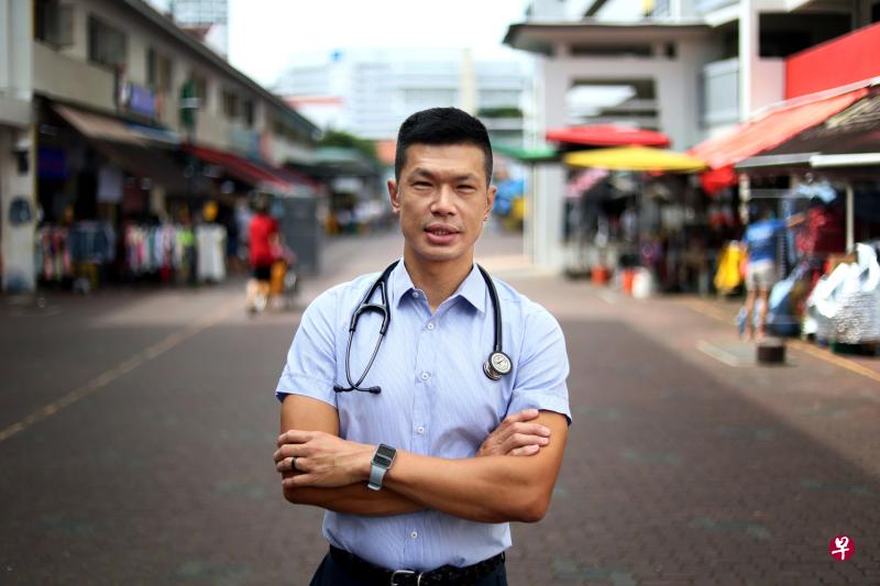 张绍铭医生参加“心理卫生家庭医生联营计划”，为有需要的群体及时提供心灵援助。