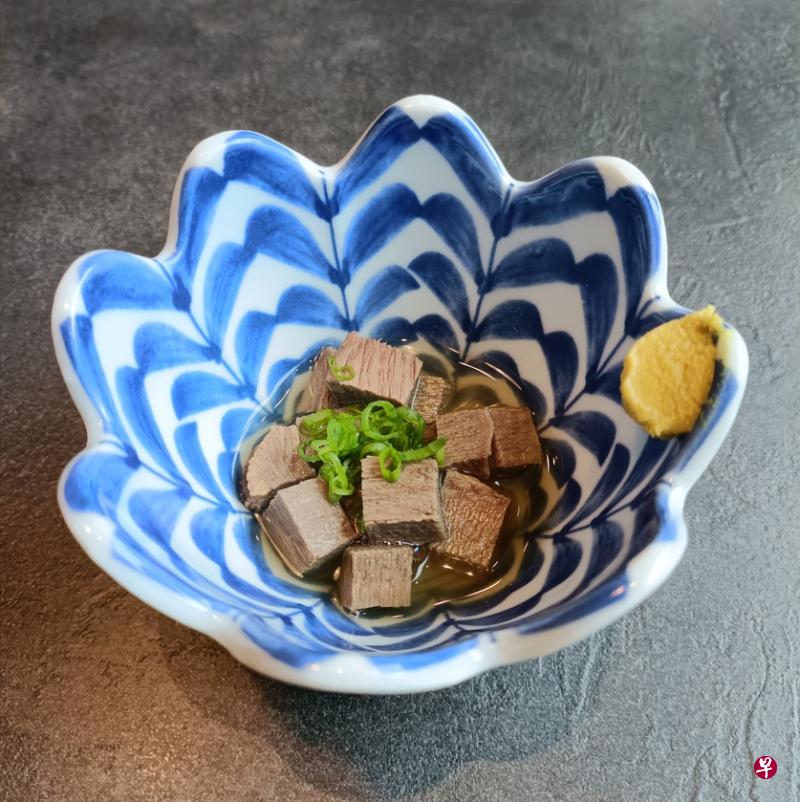 Yakiniquest的牛舌丁关东煮，肉质软嫩。（黄亿敏摄）