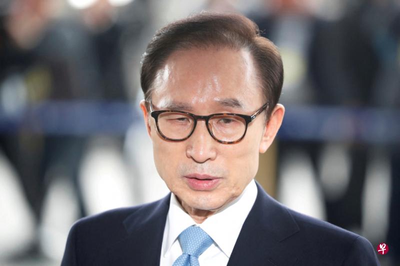 81岁的李明博因身体健康问题已暂停服刑，获特赦后，剩下的15年刑期和未缴罚金将被免除。（路透社）