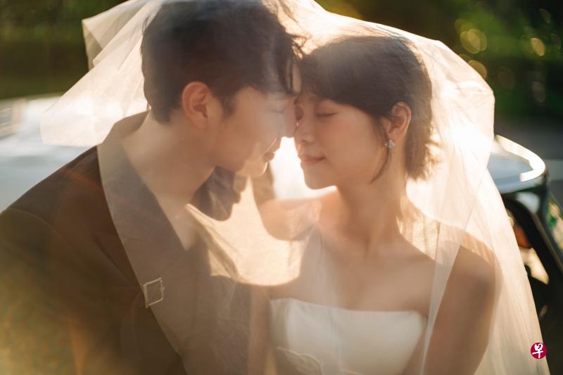 爱情长跑七年的徐鸣杰和陈凤玲 　　年完婚。（徐鸣杰提供）