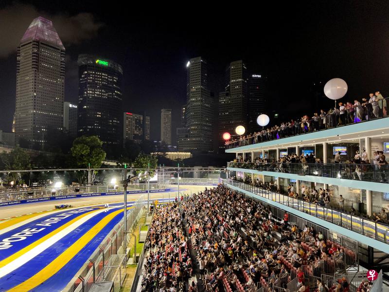 ▲F1新加坡大奖赛阔别两年回归，比赛日当天吸引了30万2000名车迷入场。（档案照片）