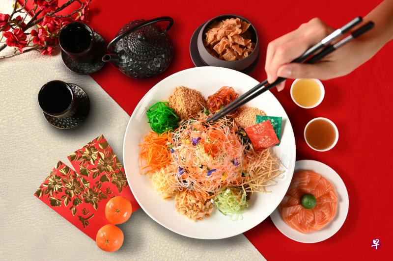 新加坡拉古娜都喜天丽酒店的三文鱼鱼生。（商家提供）