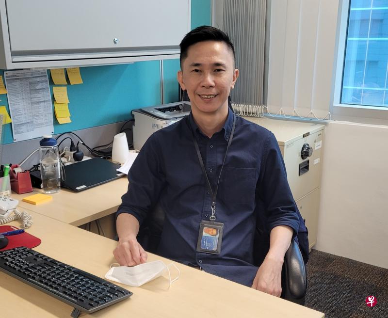 中央肃毒局情报署主管李永新：年轻人活跃于网络世界，更容易接触网上提倡毒品的信息，一些人甚至还参与涉毒活动。（肃毒局提供）