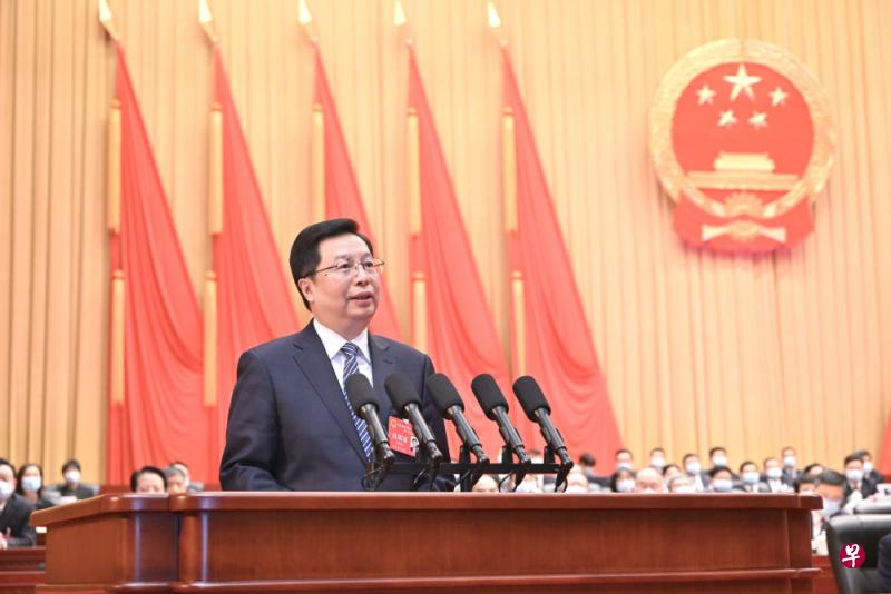 胡衡华星期二连任重庆市长。（互联网）