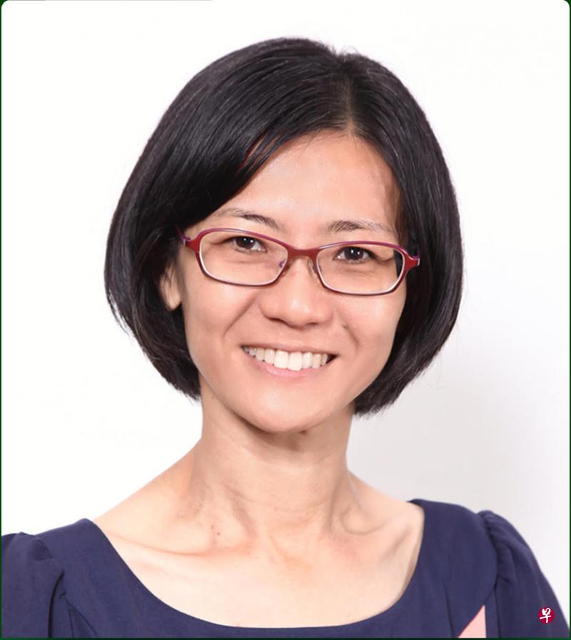 国大数理中学校长苏丽玲指出，校方要求学生利用已有的资源如谷歌搜索和人工智能工具来辅助学习的同时，也要求他们秉持学术诚信，强调抄袭对自身的学习没有帮助。（档案照片）