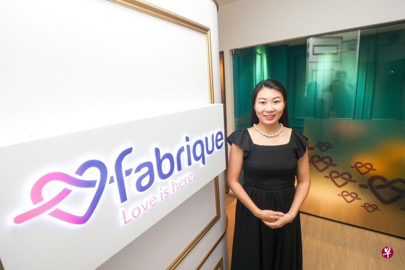 本地红娘公司狮城脱单（Fabrique Love）创办人兼股东陈莹莹：我们希望把这个行业发展成很成功的慈善事业，帮更多单身人士脱单。我们必须思考如何把宅男宅女带出来社交，参加实体活动扩大社交圈。（陈斌勤摄）