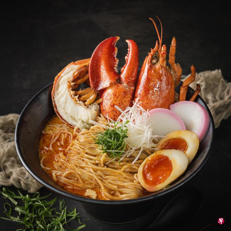 拉面馆Kiwami Ramen & Gyoza Bar带南洋风味的龙虾叻沙拉面。（餐馆提供）